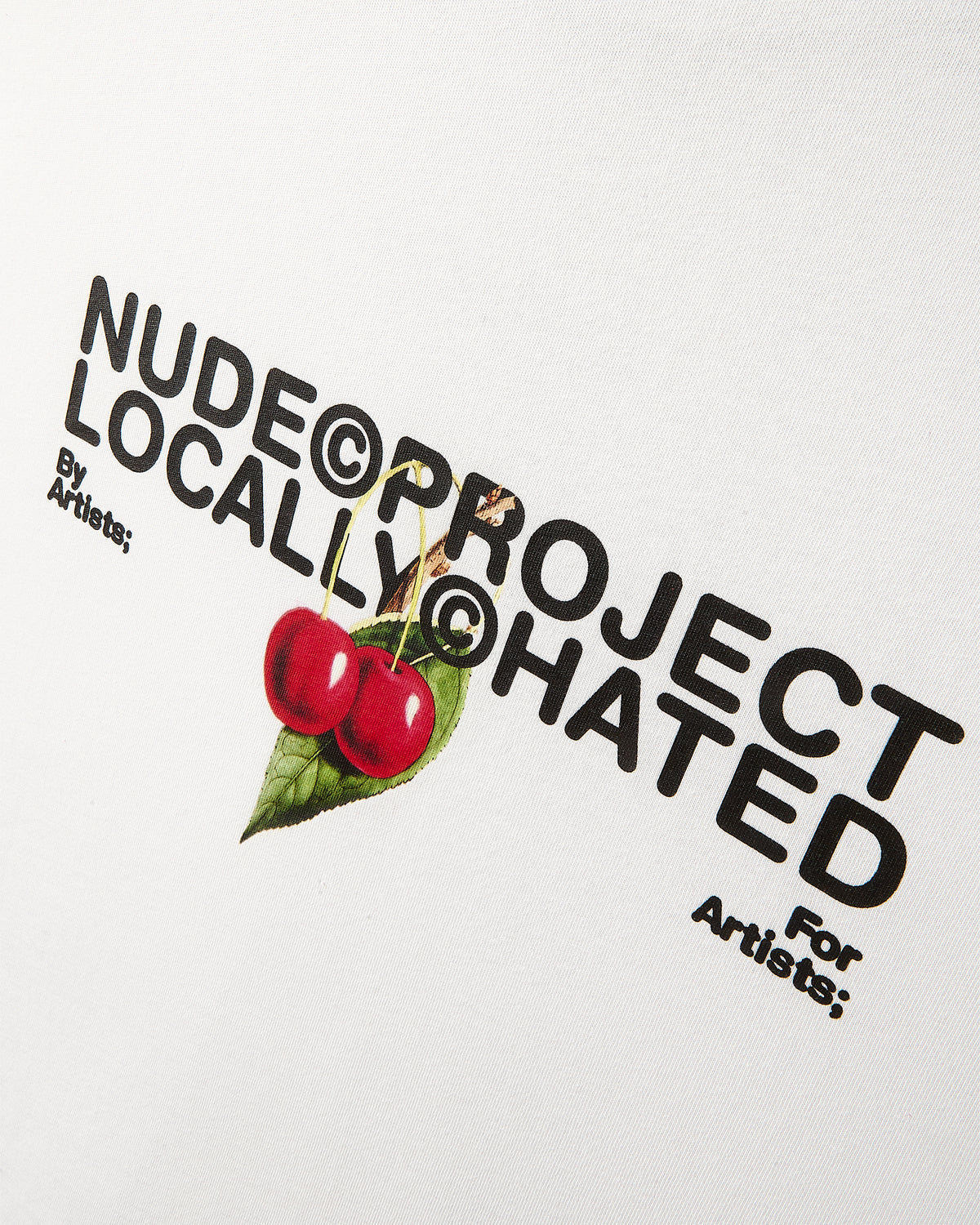 Camiseta Locally Hated Cherry Negra - Nude Project