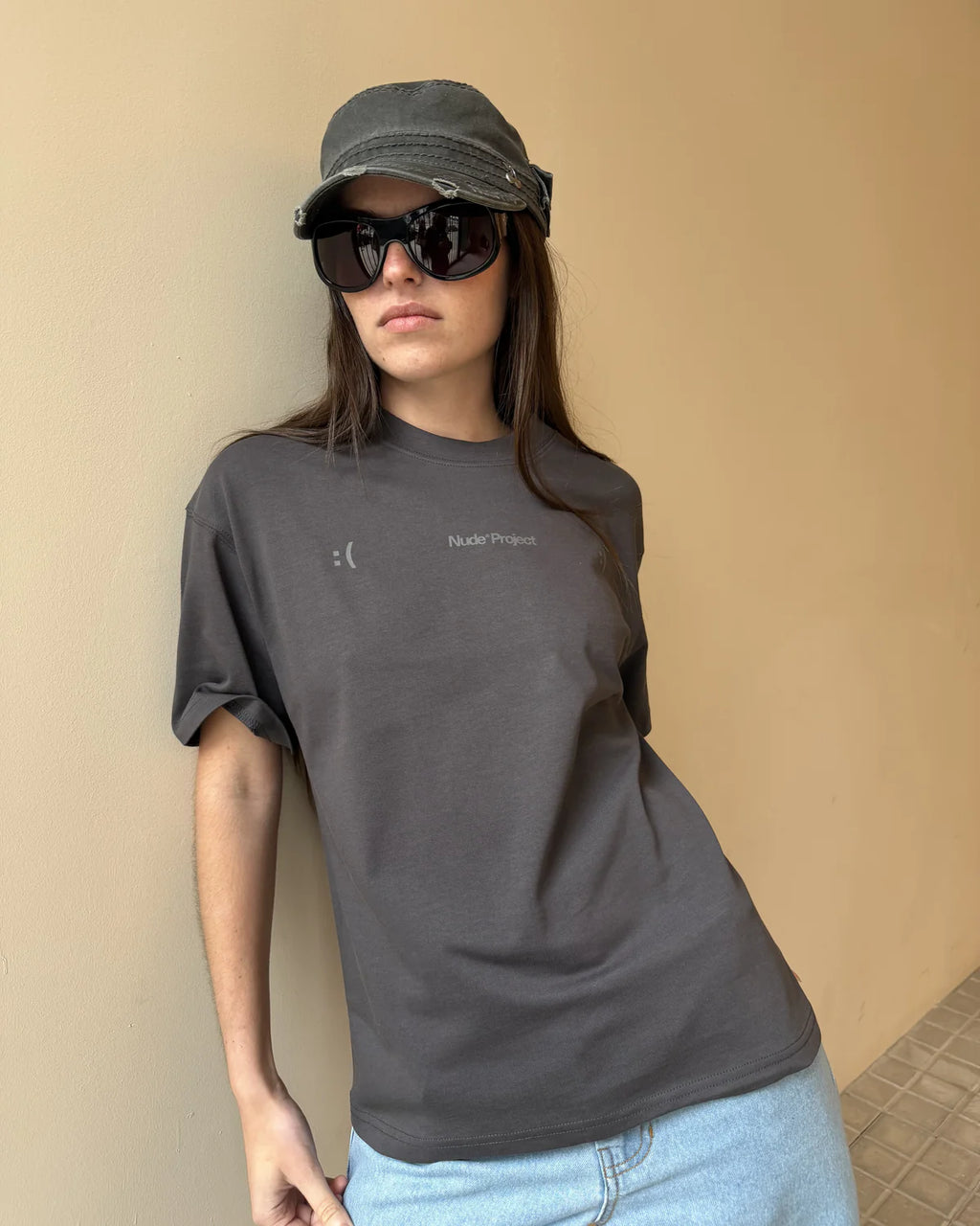 Camiseta God is a DJ – Nude Project