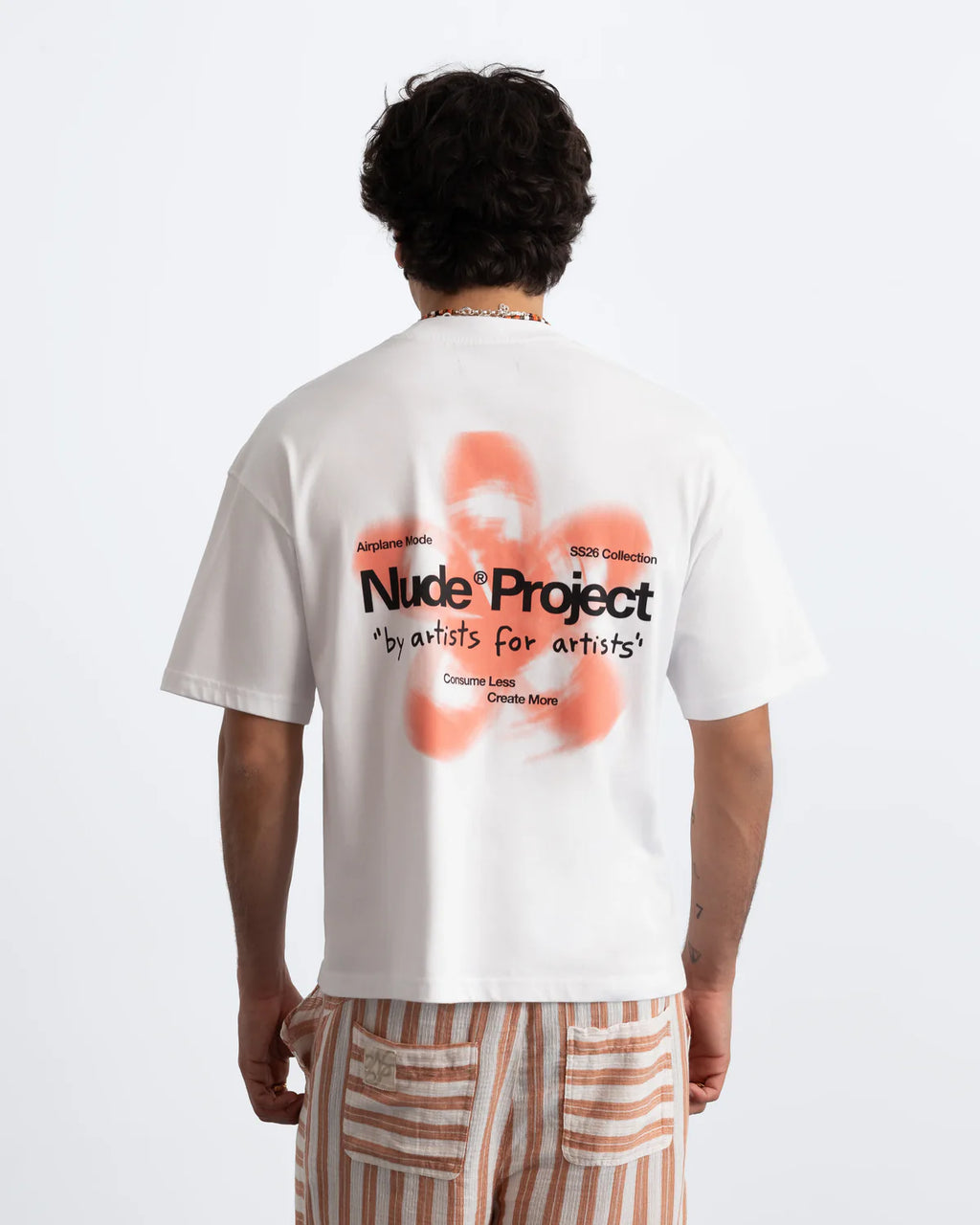 Jave Tee – Nude Project