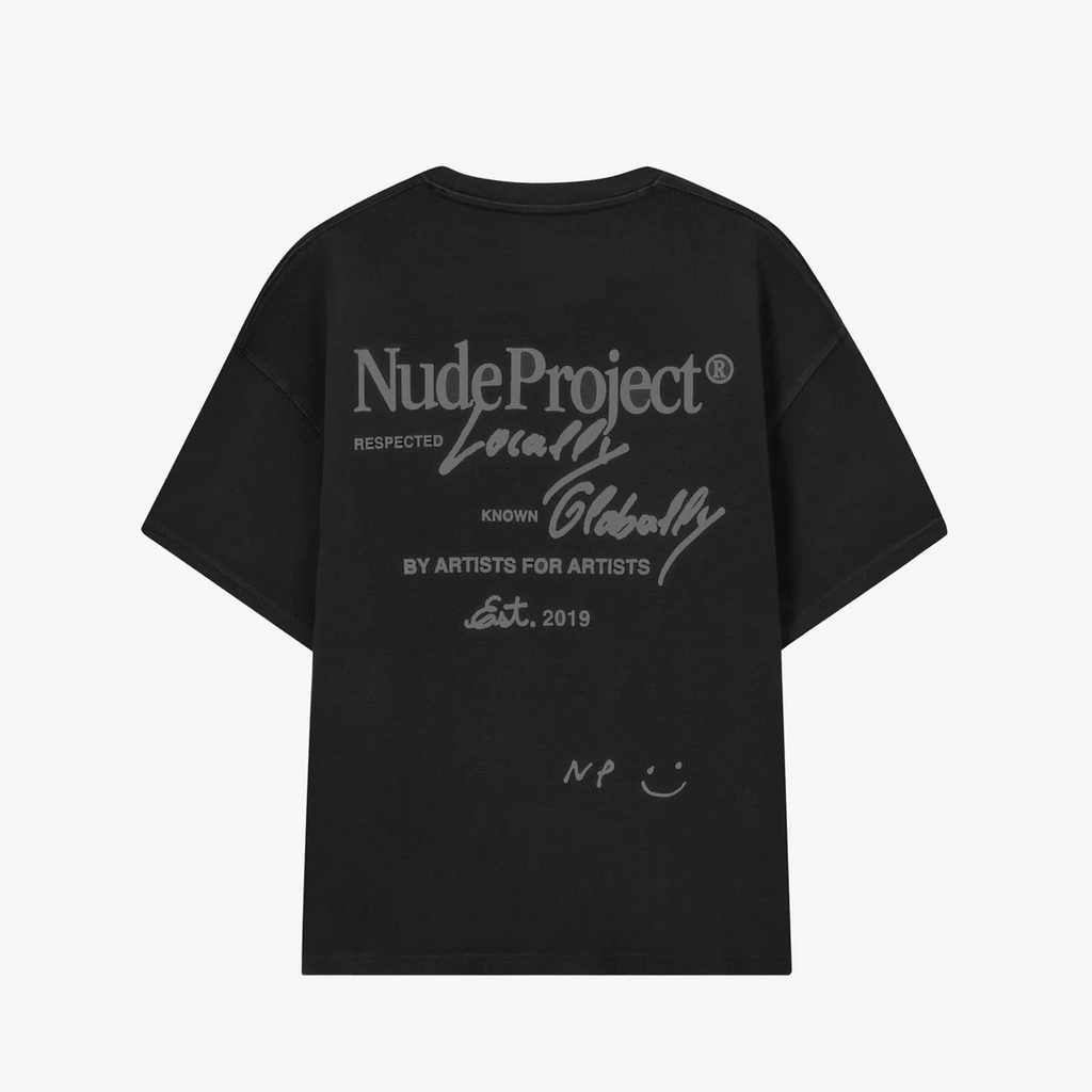 Camiseta Global Soon - Nude Project